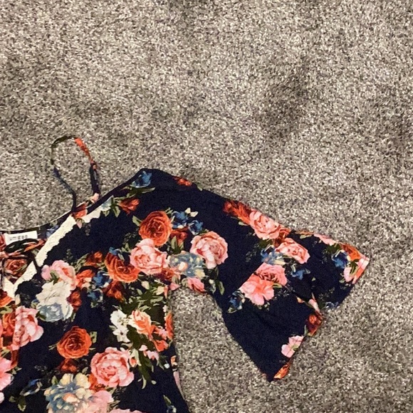 Umgee Blue and Pink Blouse Vibrant and Stylish - Picture 5 of 7